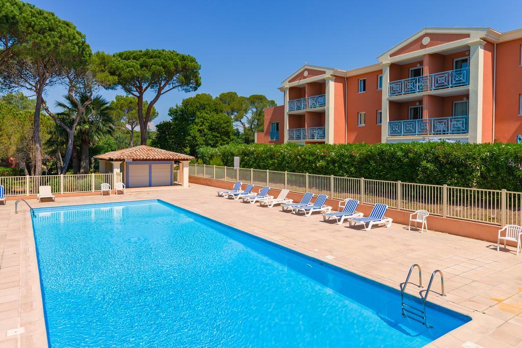Lagrange Vacances Le Domaine Des Grands Pins Saint-Raphaël Exterior foto